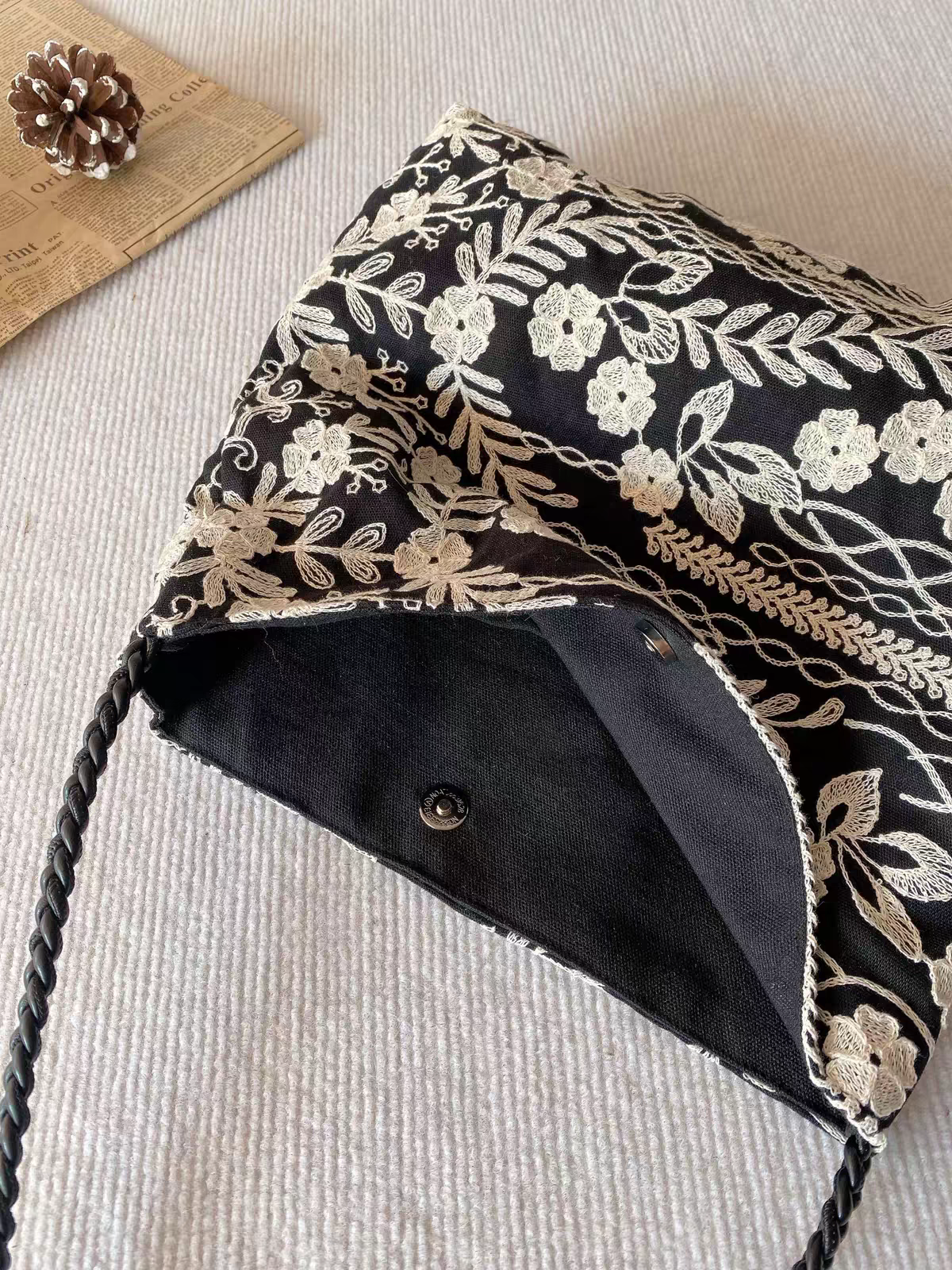 Handmade White Floral Embroidery Tote Bag - Image 7